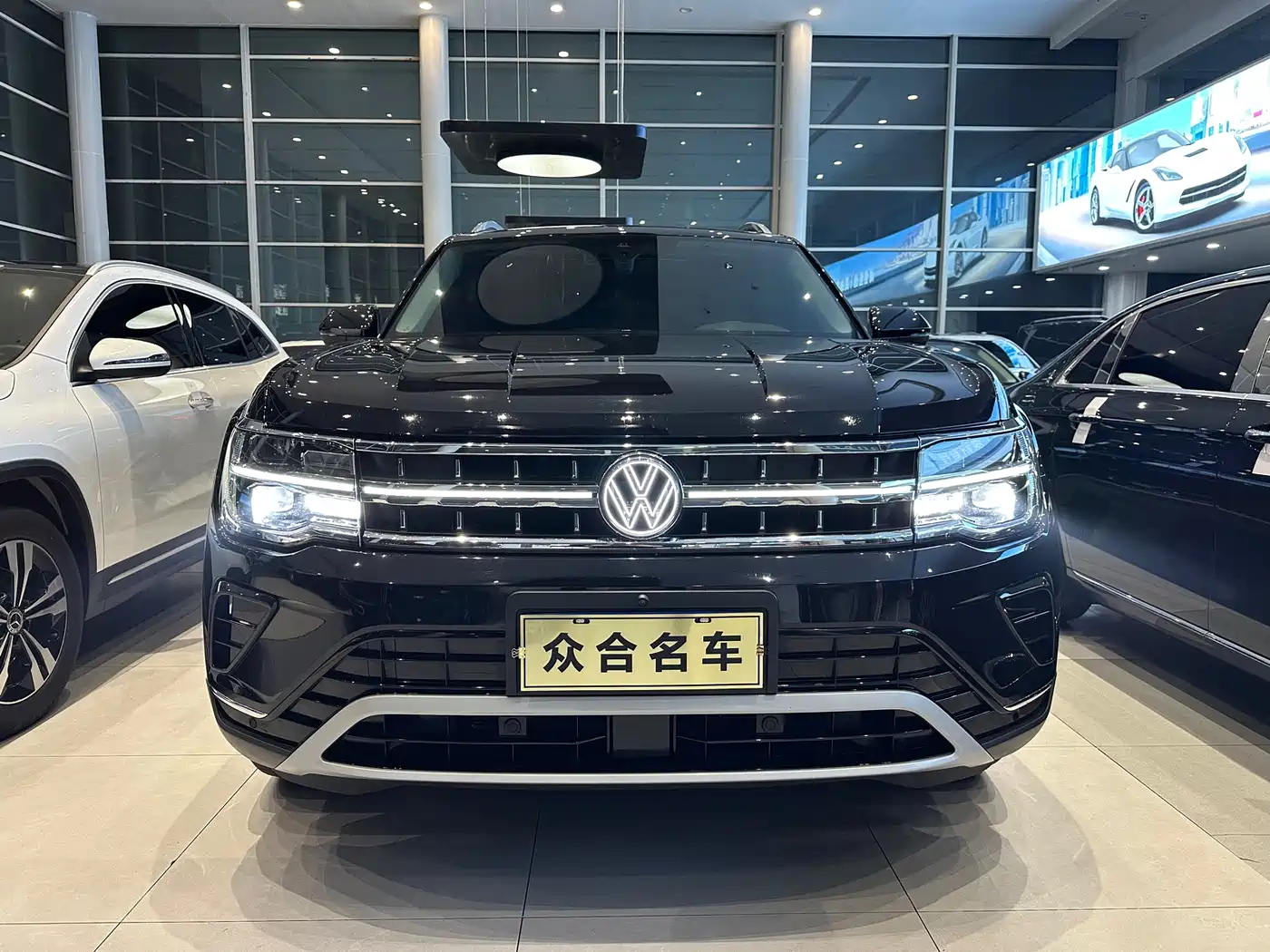 Volkswagen Teramont 2024 380TSI 4WD Dragon Glory Edition фото 2