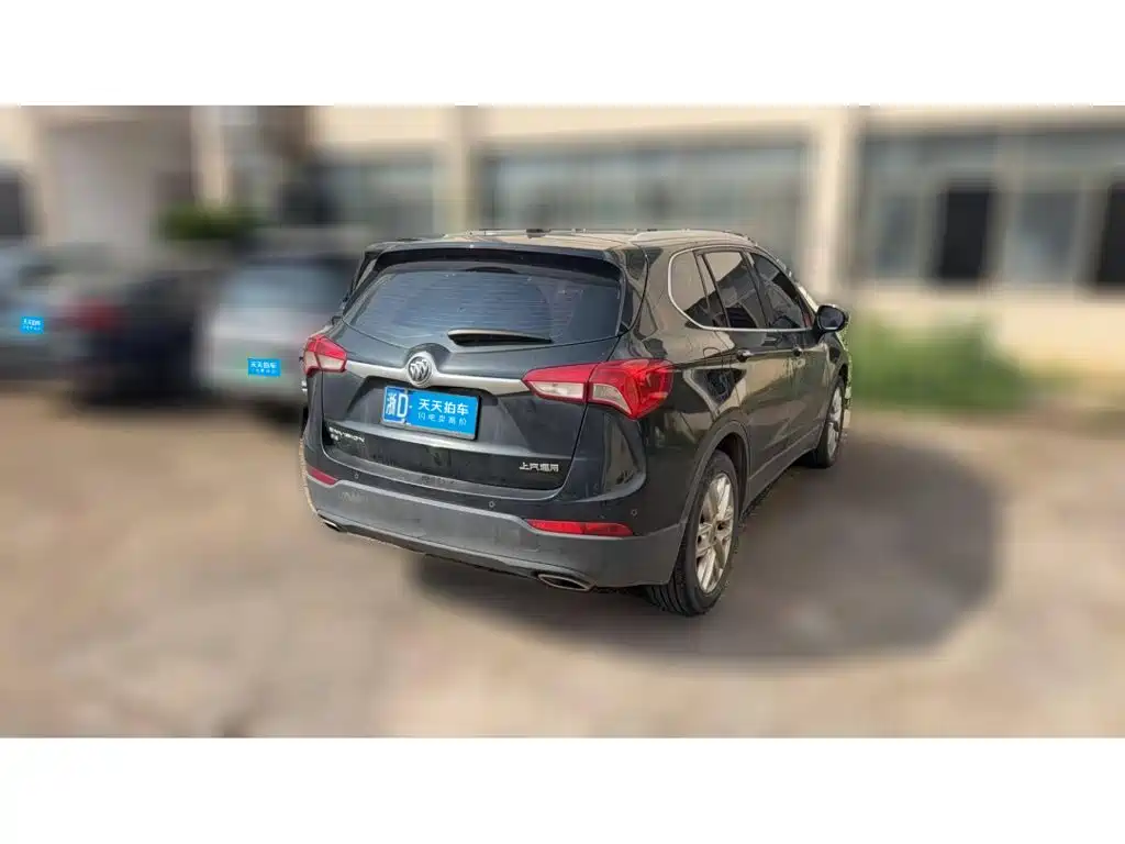 Фото 2 - Buick Envision Plus