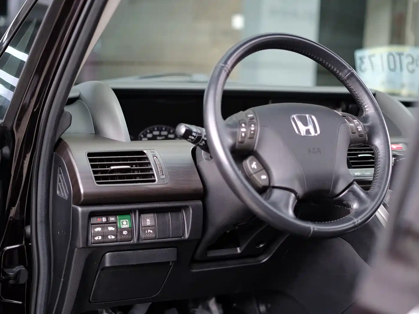 Фото 60 - Honda Elysion
