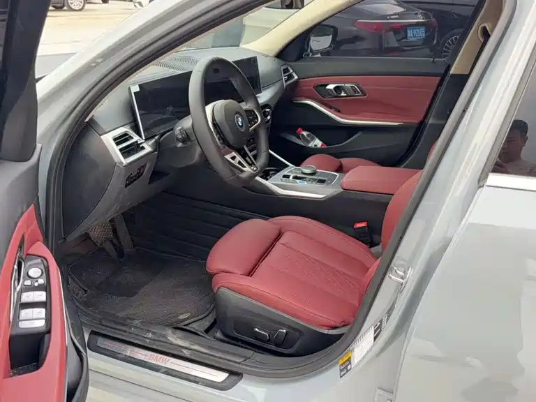 BMW i3 2026 2026 eDrive 35 L