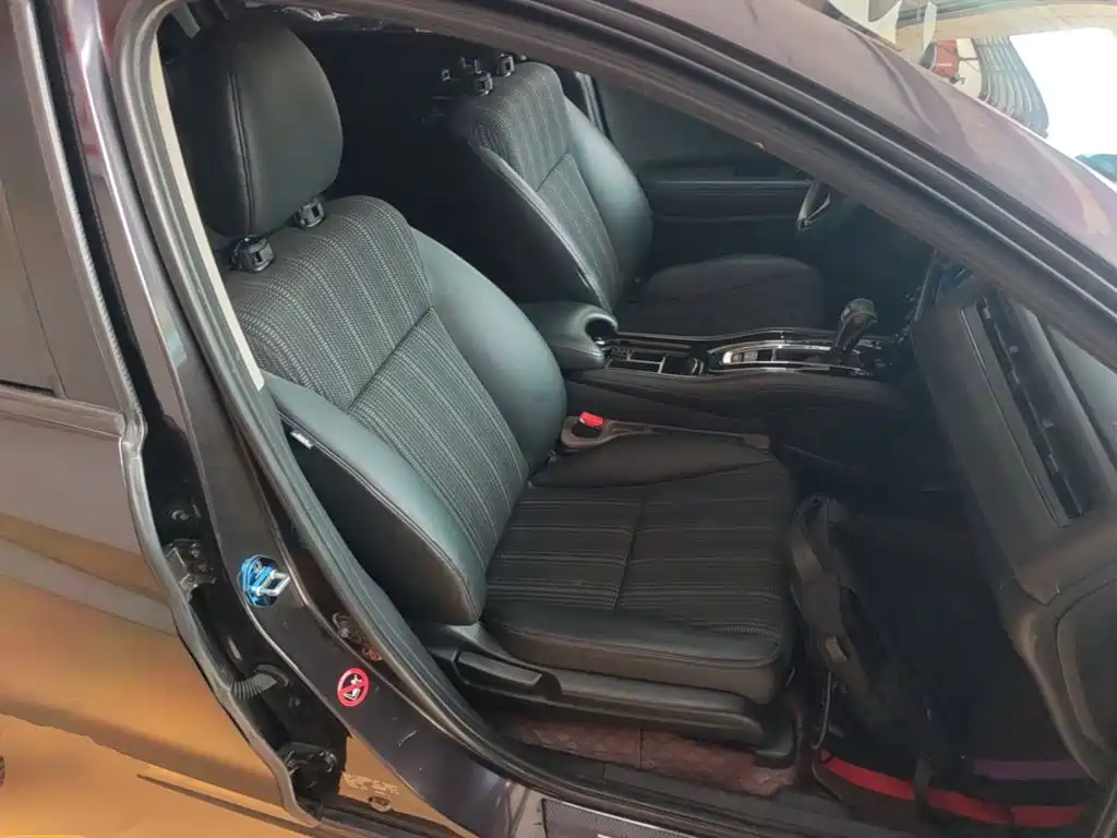 Photo 25 - Honda Vezel