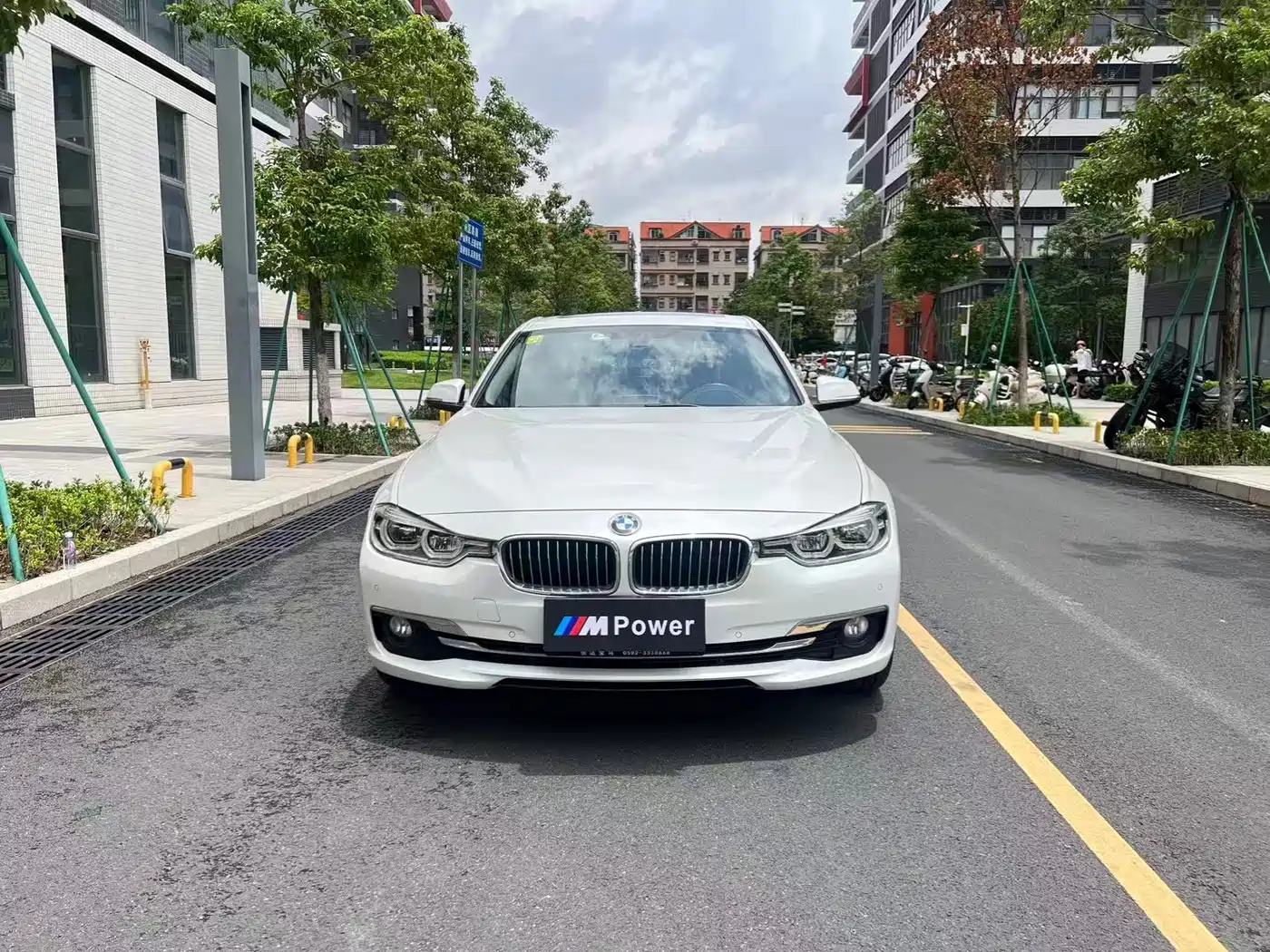 Фото 2 - BMW 3 Series