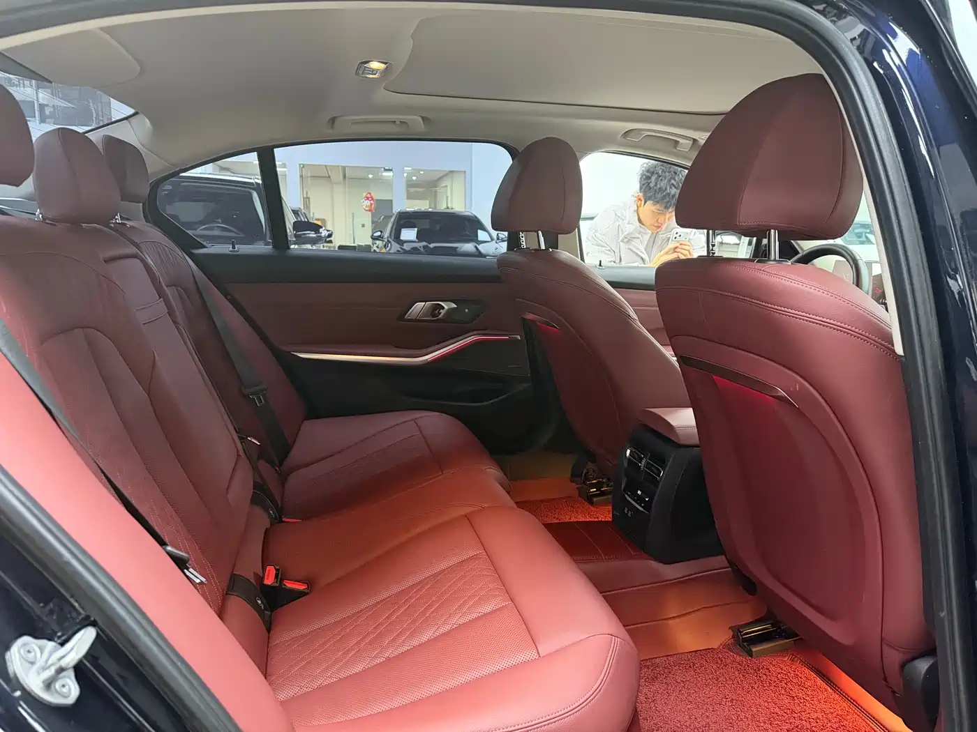 BMW 3 Series 2024 325Li M Sport Shadowline Package фото 8
