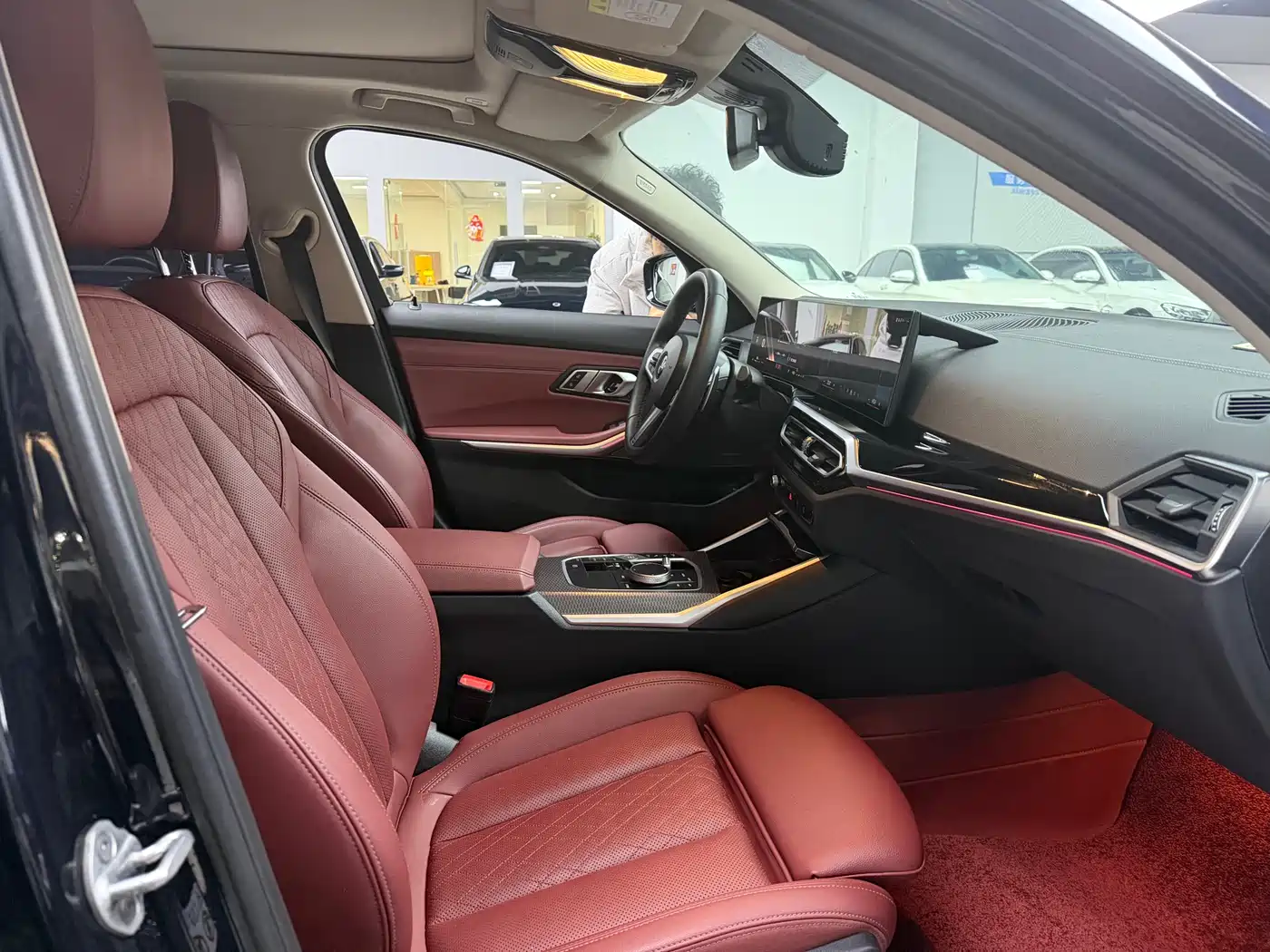 BMW 3 Series 2024 325Li M Sport Shadowline Package фото 7