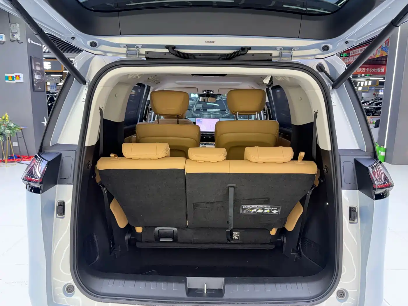 GAC Trumpchi Trumpchi E8 NEV 2025 2024 Model 150km MAX+