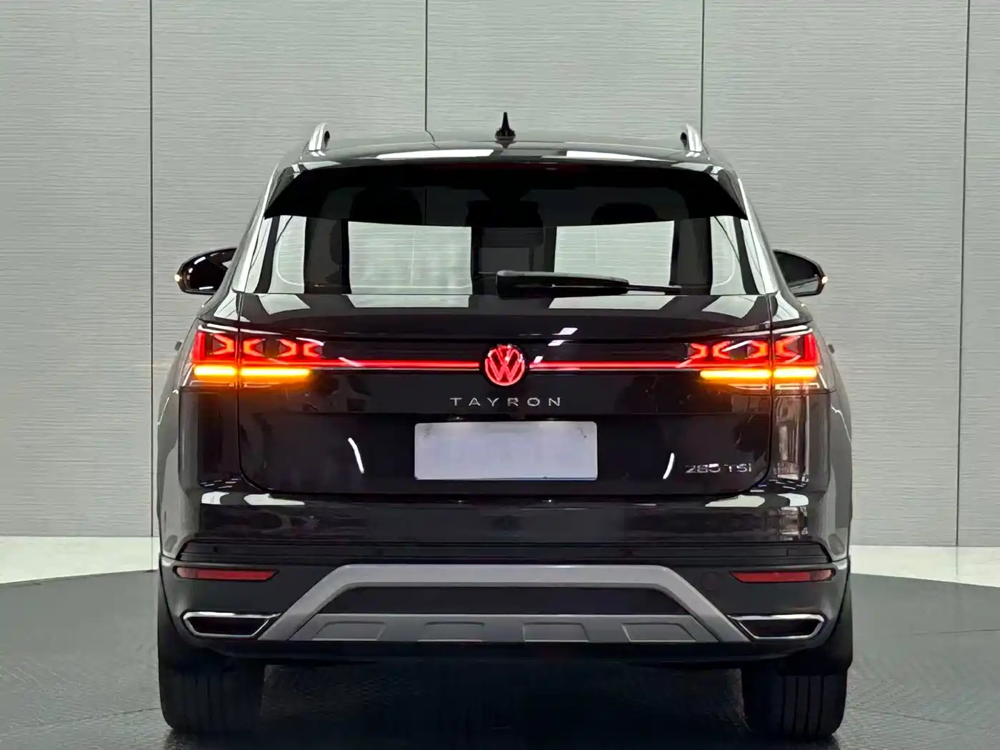 Volkswagen Tayron 2023 280TSI 2WD Luxury Plus Advanced Edition фото 4