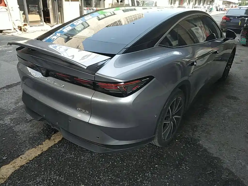 Фото 7 - ARCFOX Alpha S5