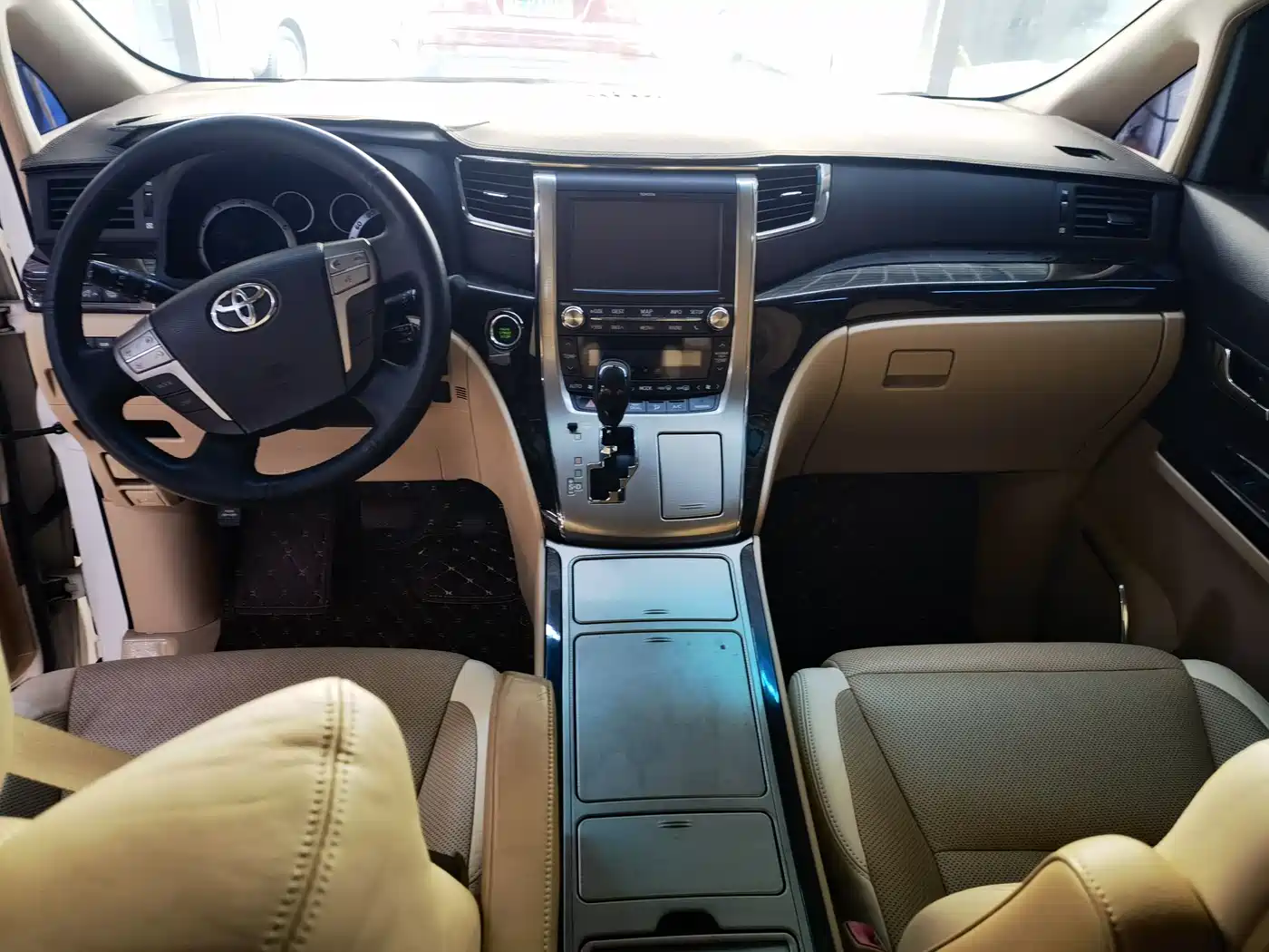Toyota Alphard 2012 3.5L Premium Edition фото 8