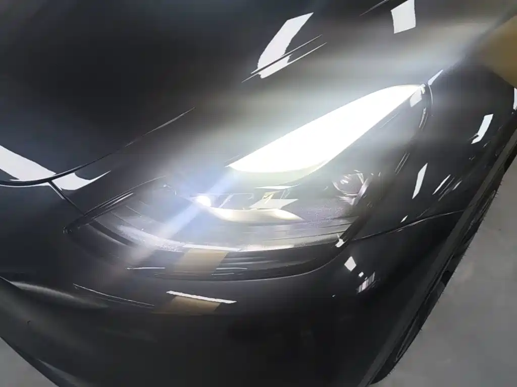 صورة 24 - Tesla Model Y