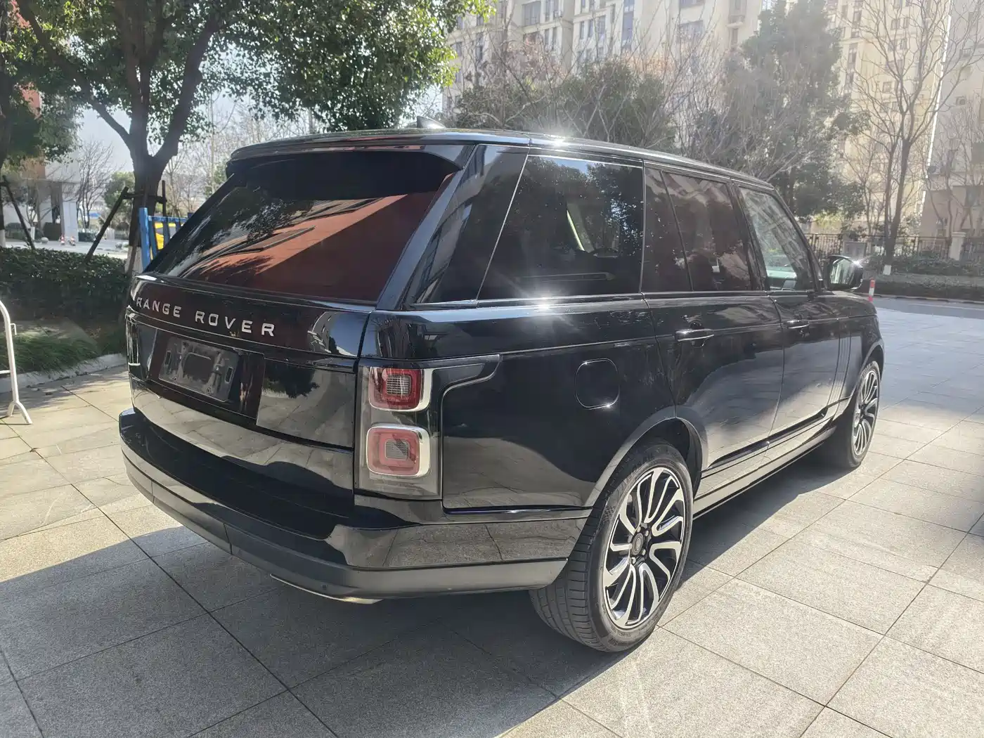 Land Rover Range Rover 2019 3.0 SC V6 Golden Age Edition фото 5