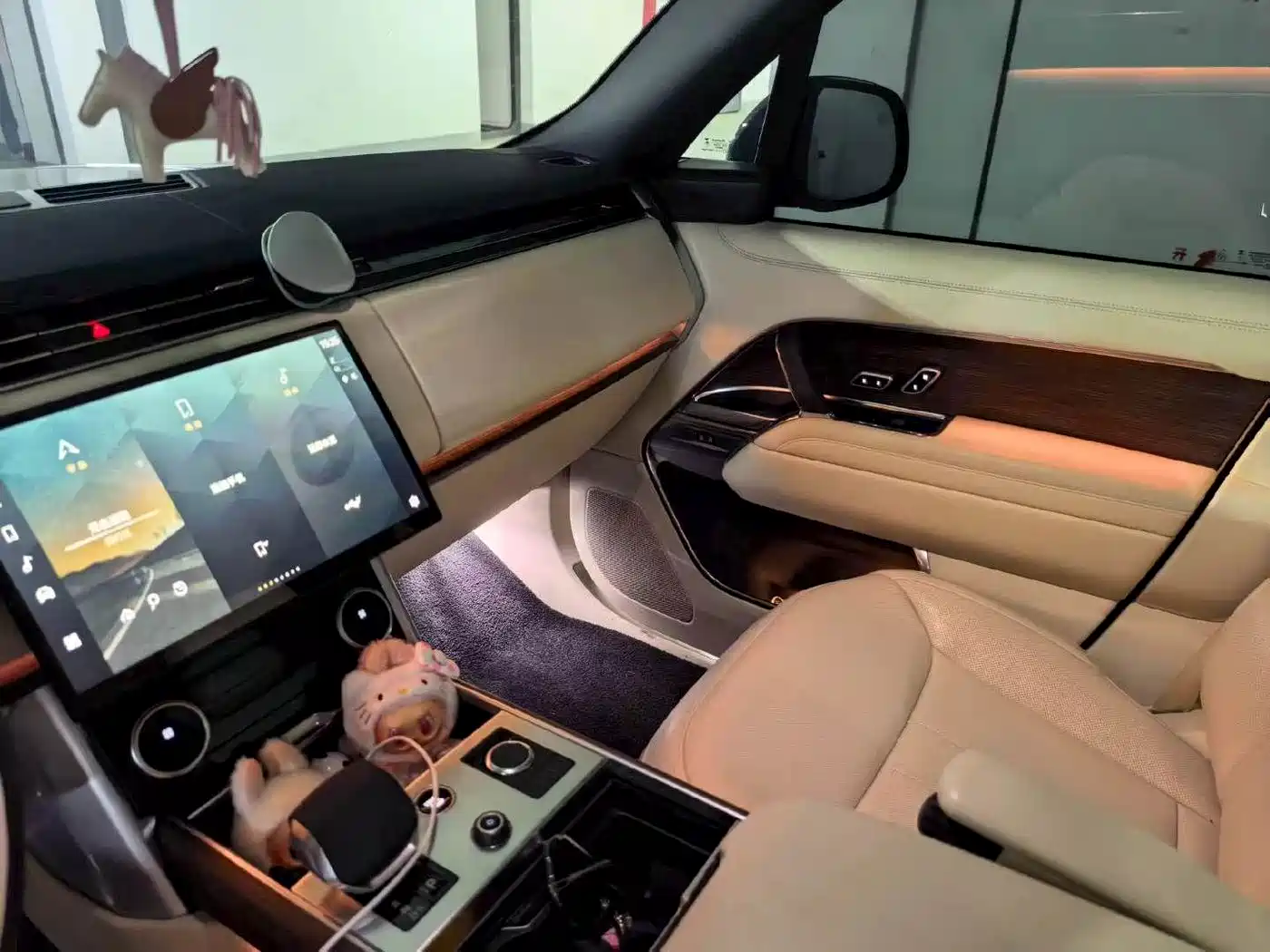 Land Rover Range Rover 2023 2023 3.0 L6 400PS Golden Age Long Wheelbase