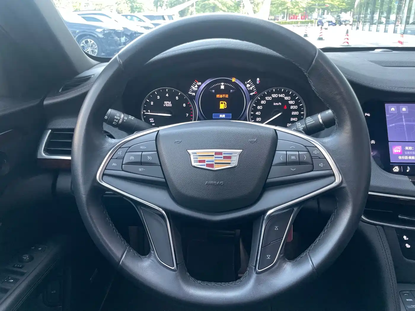 CADILLAC CT6