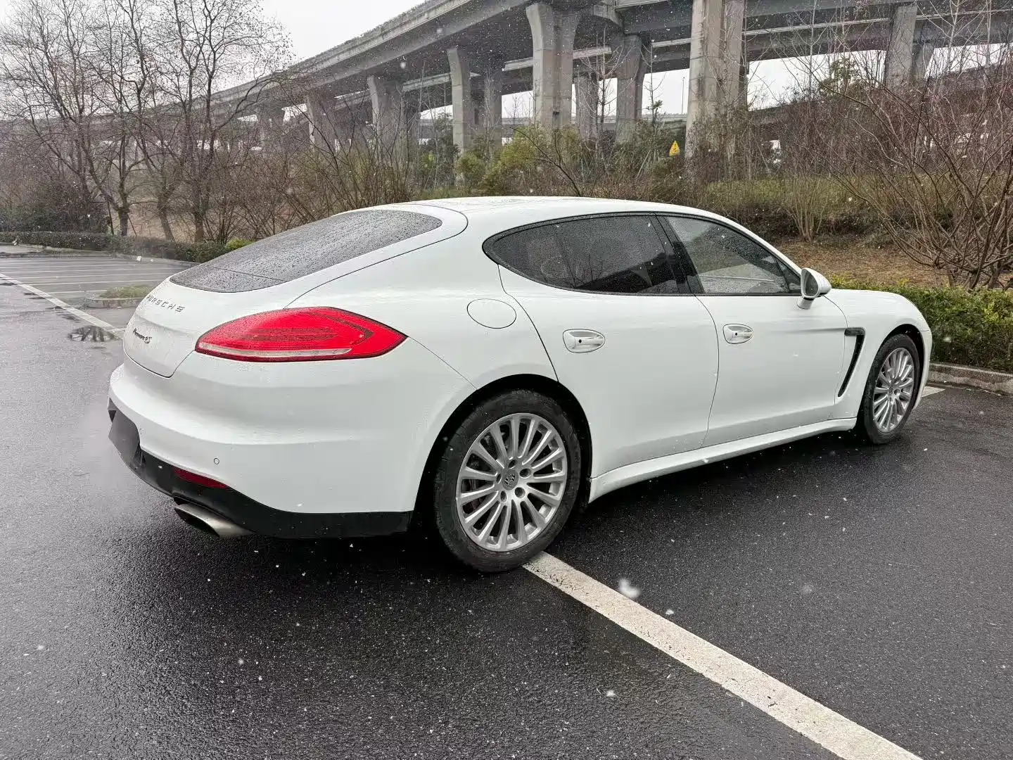 Фото 4 - Porsche Panamera