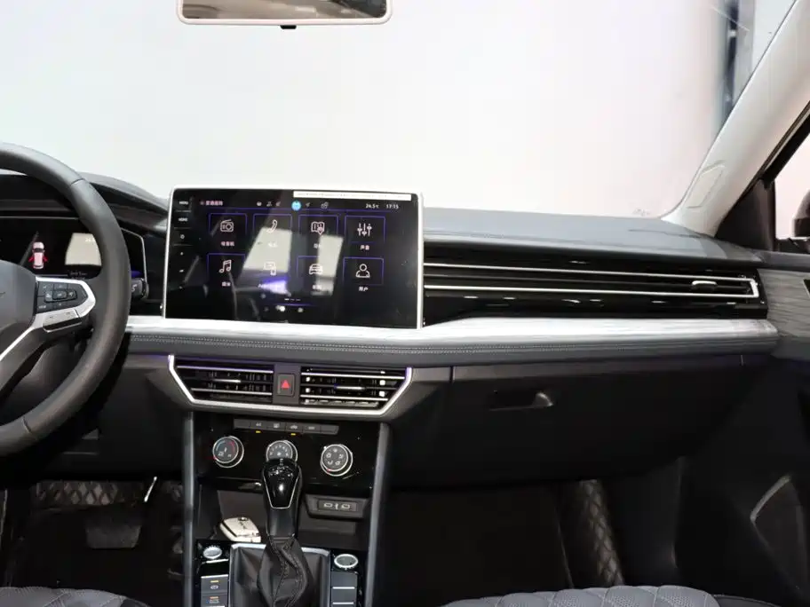 Photo 14 - Volkswagen Sagitar