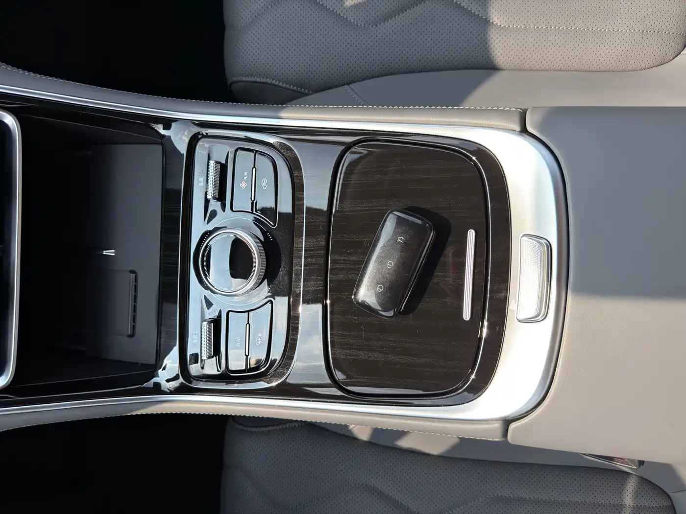 Geely Galaxy Galaxy A7 2025 2025 EM-i 150km Explorer+ Edition