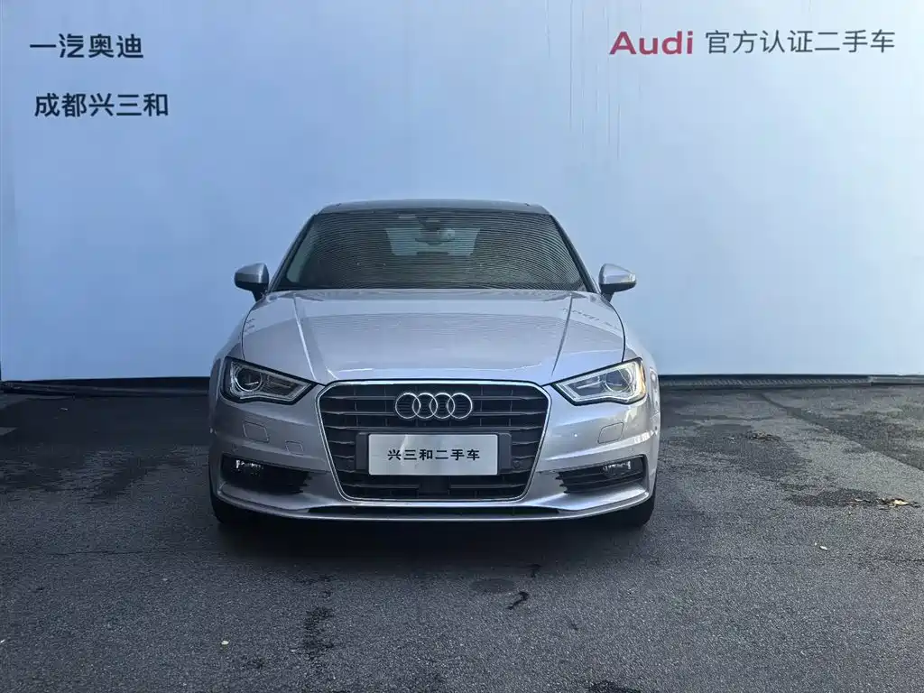 Audi A3 2014 Limousine 35 TFSI Auto Luxury фото 2