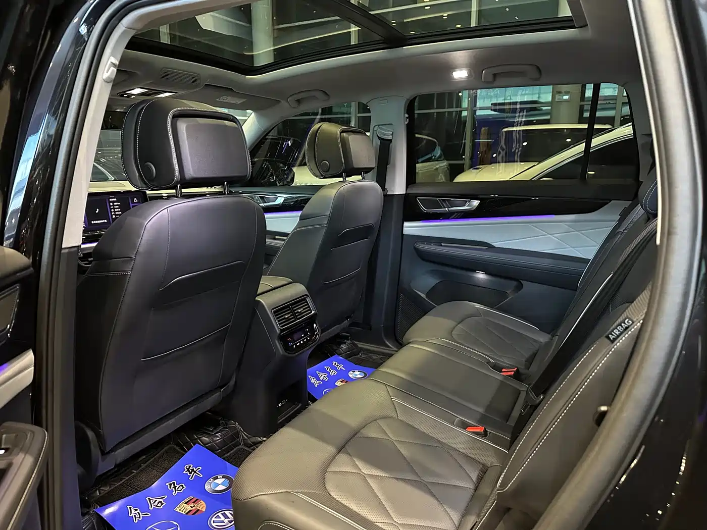 Volkswagen Teramont 2024 380TSI 4WD Dragon Glory Edition фото 8