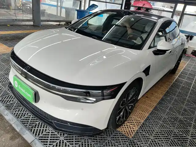 Zeekr 007 Задний привод, ассистент водителя, 75kWh