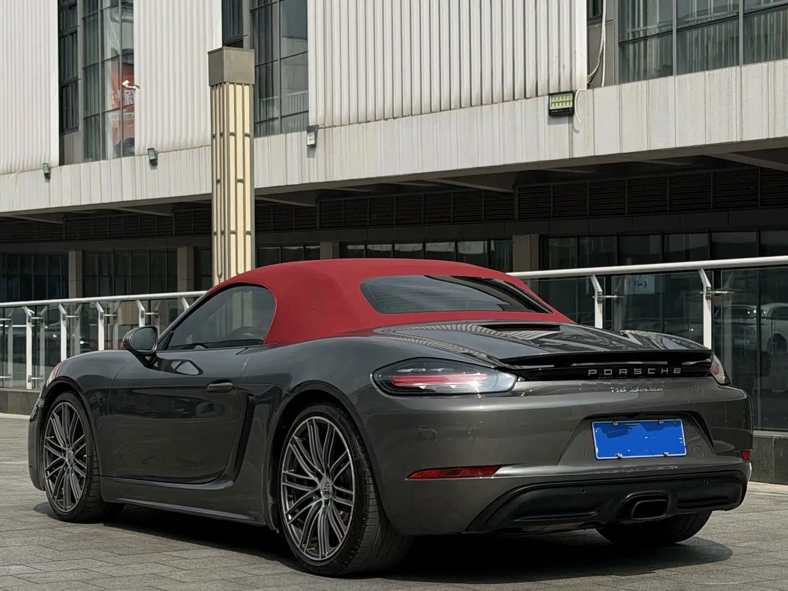 Фото 6 - Porsche 718