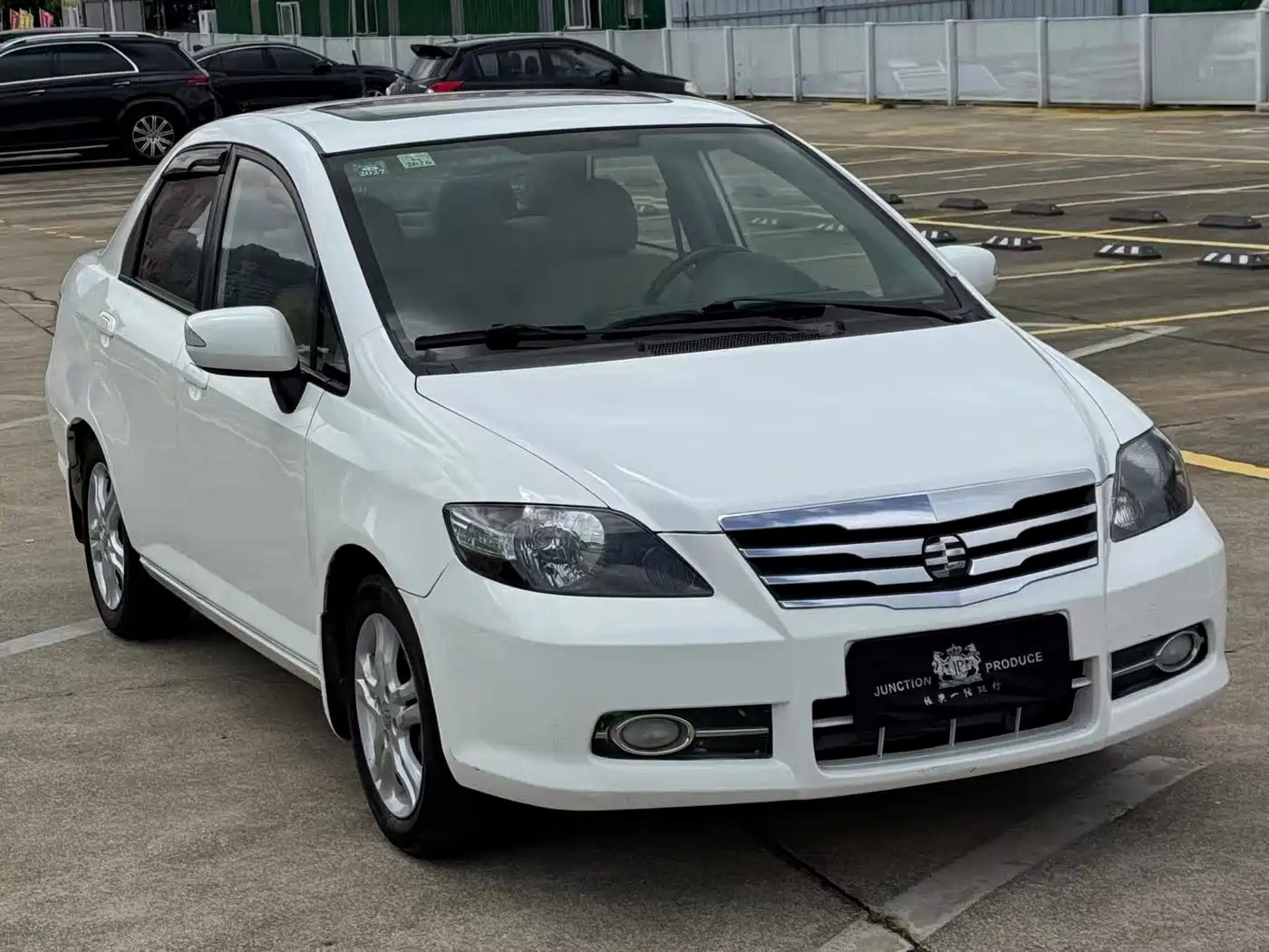 Everus S1 2012 2012 1.5L Automatic Luxury