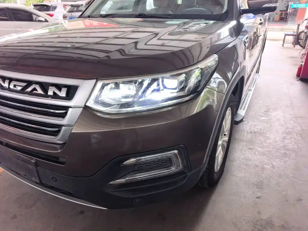 Changan CS95 2017 2017 2.0T FWD Zhiyuan Edition