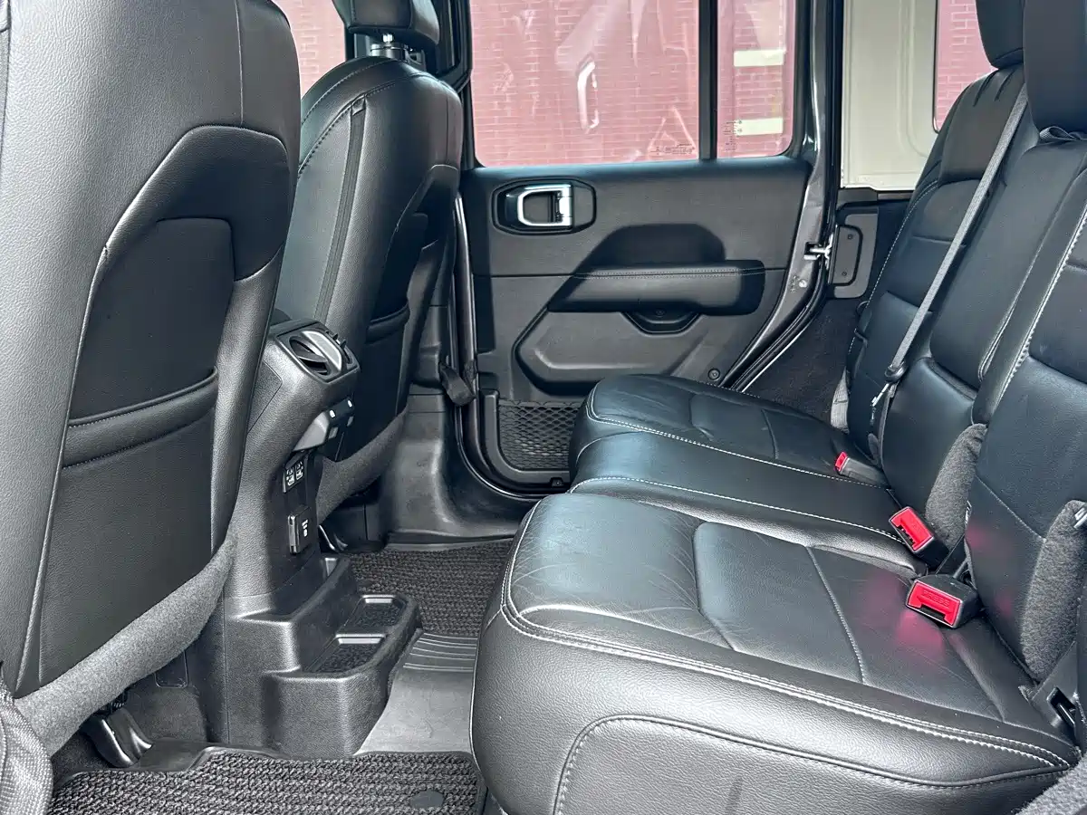 Jeep Wrangler 2021 2021 2.0T Sahara Four-Door