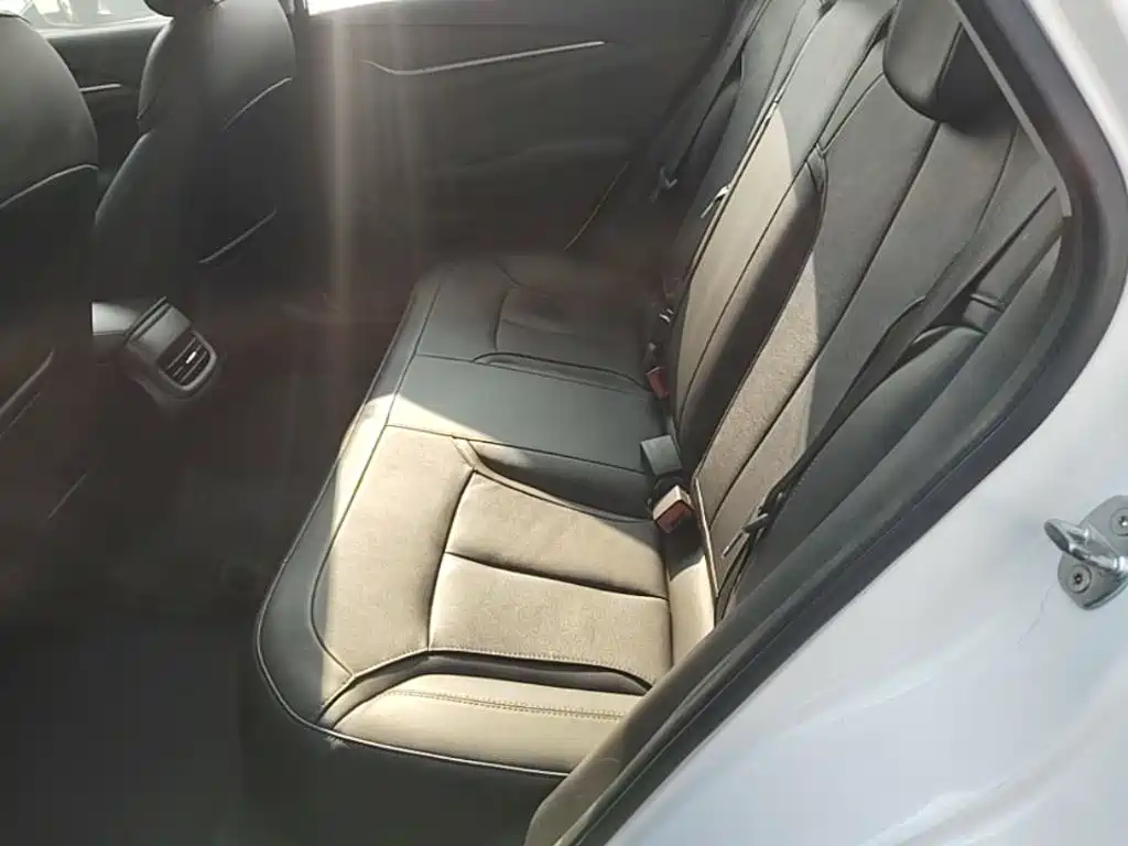 Фото 17 - Buick Excelle