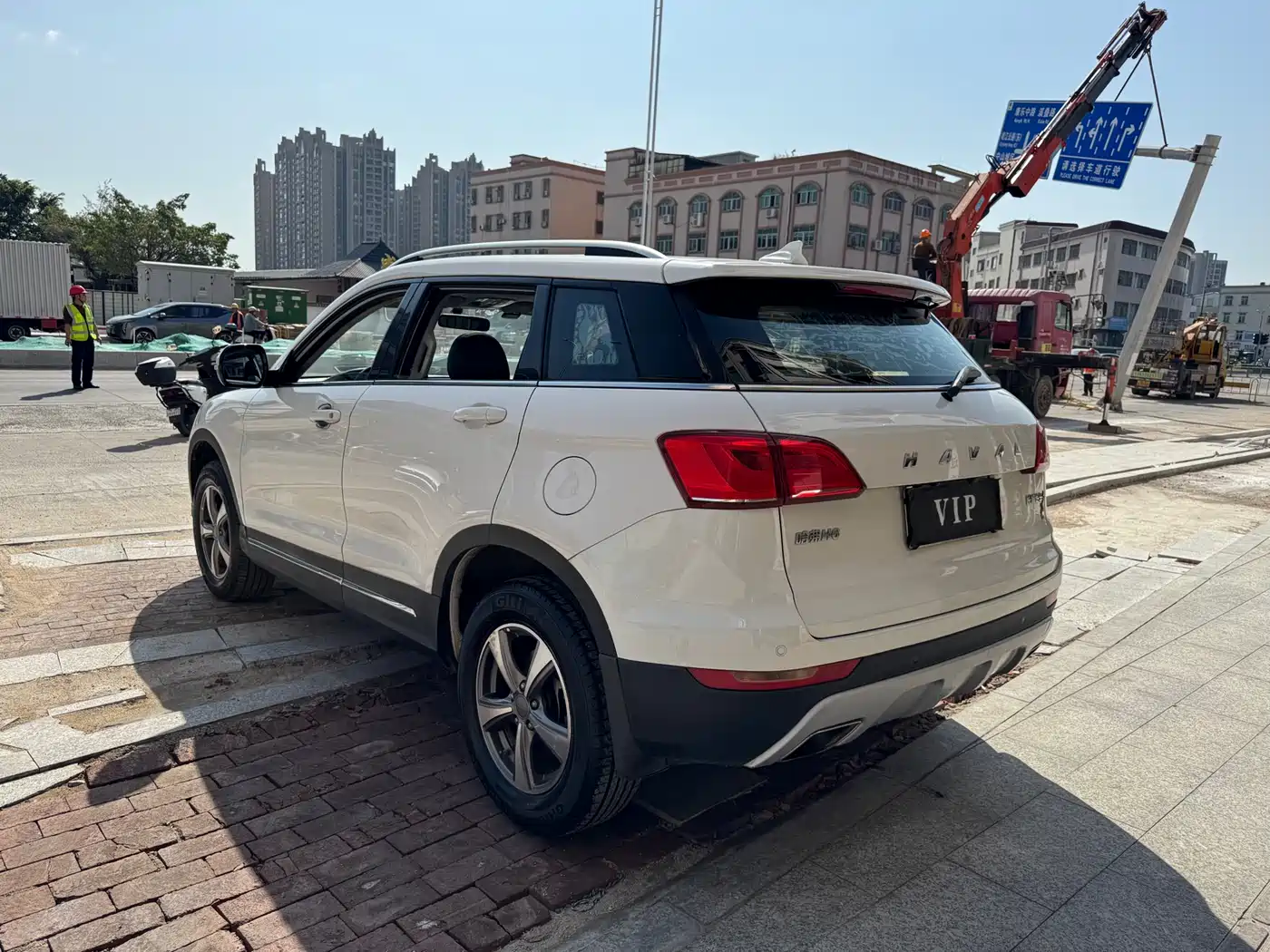 Haval H6 Coupe 2016 Blue Label 1.5T Automatic 2WD Urban фото 16