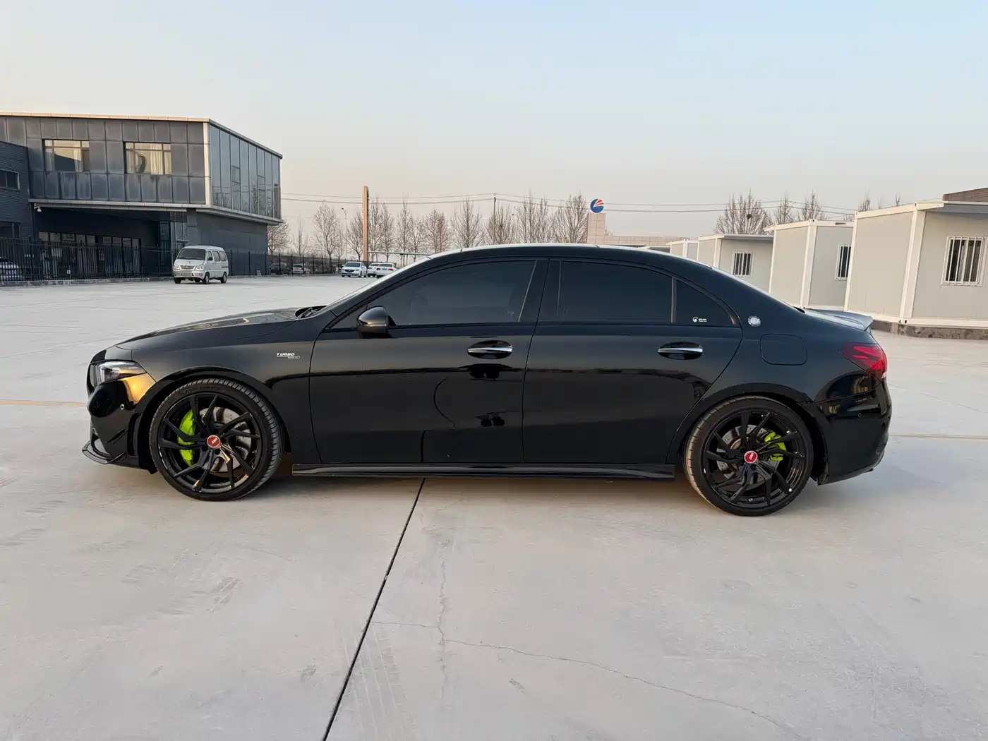 Mercedes-Benz A-Class AMG 2020 AMG A 35 L 4MATIC фото 4
