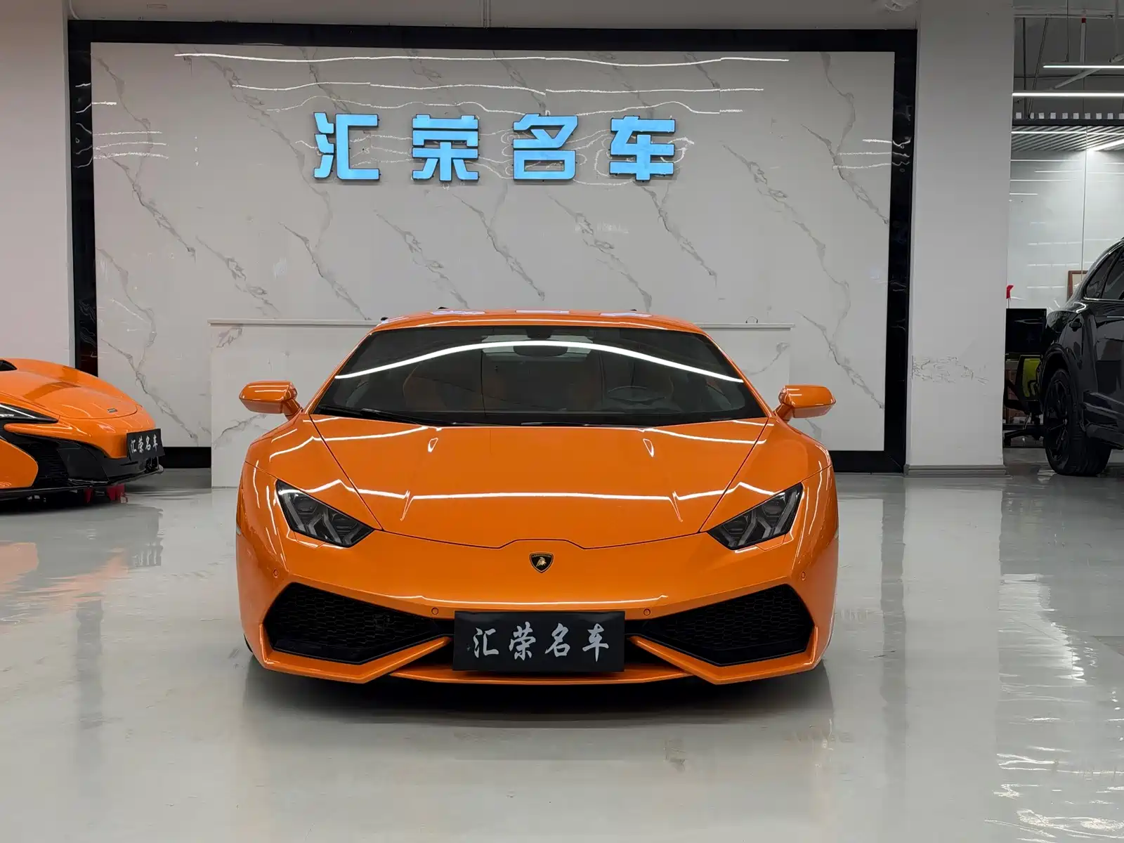 Фото 3 - Lamborghini Huracán
