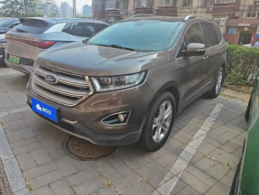 Ford Edge 2017 2016 EcoBoost 245 2WD Luxury 7-Seater