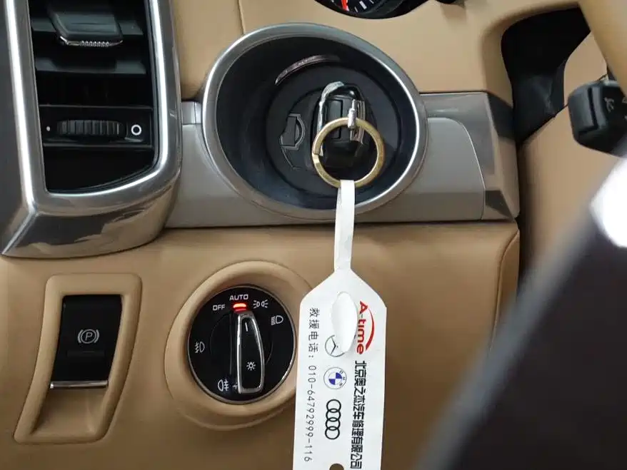 Porsche Cayenne 2015 Cayenne GTS 3.6T фото 15
