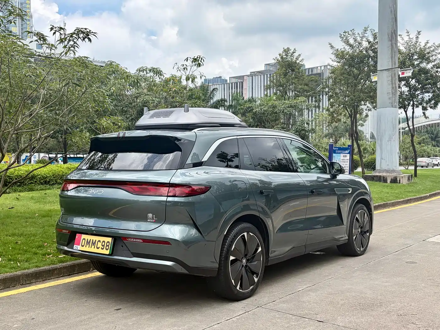 2025 BYD Tang L