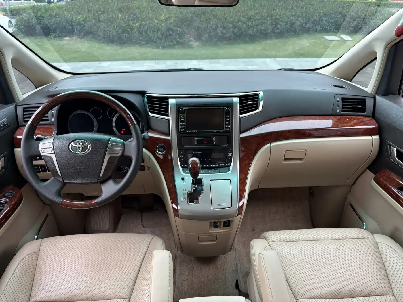 Toyota Alphard 2011 2011 3.5L Luxury Edition