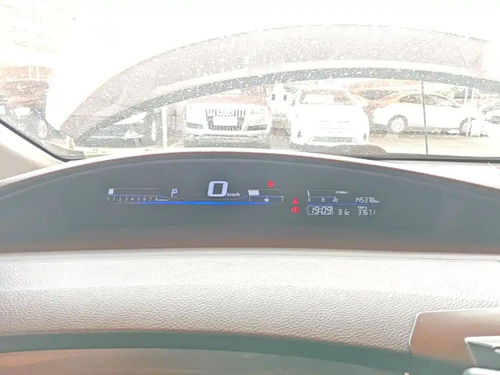 Honda Jade 2018 2017 1.8L Automatic Comfort Edition 5-seater