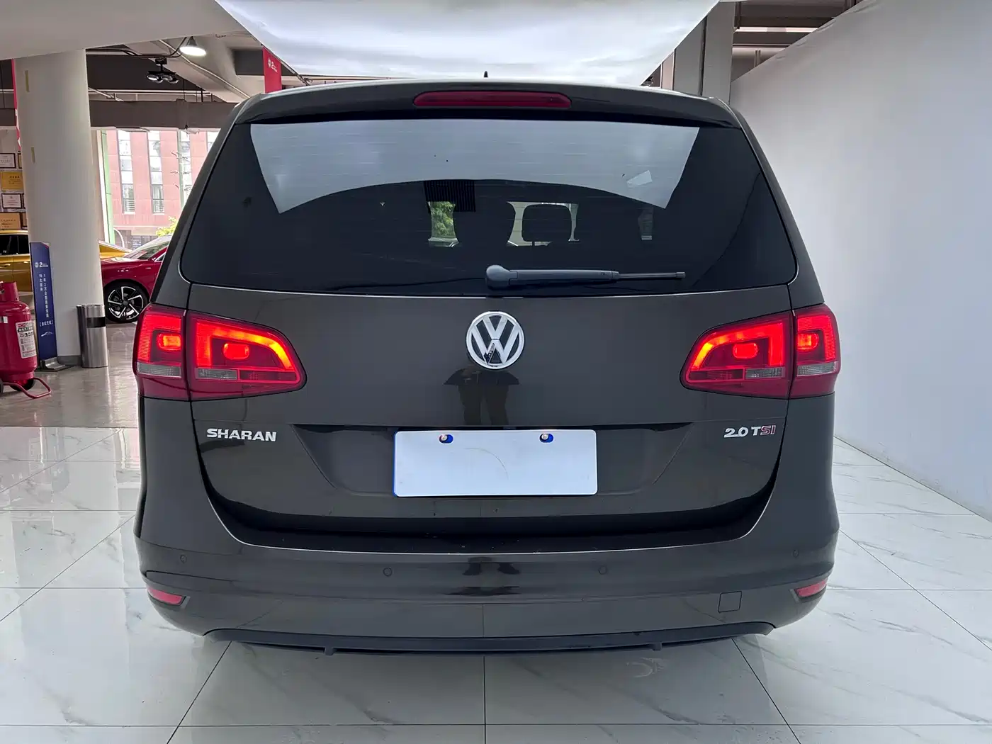 Volkswagen Sharan 2014 2.0TSI Standard фото 6