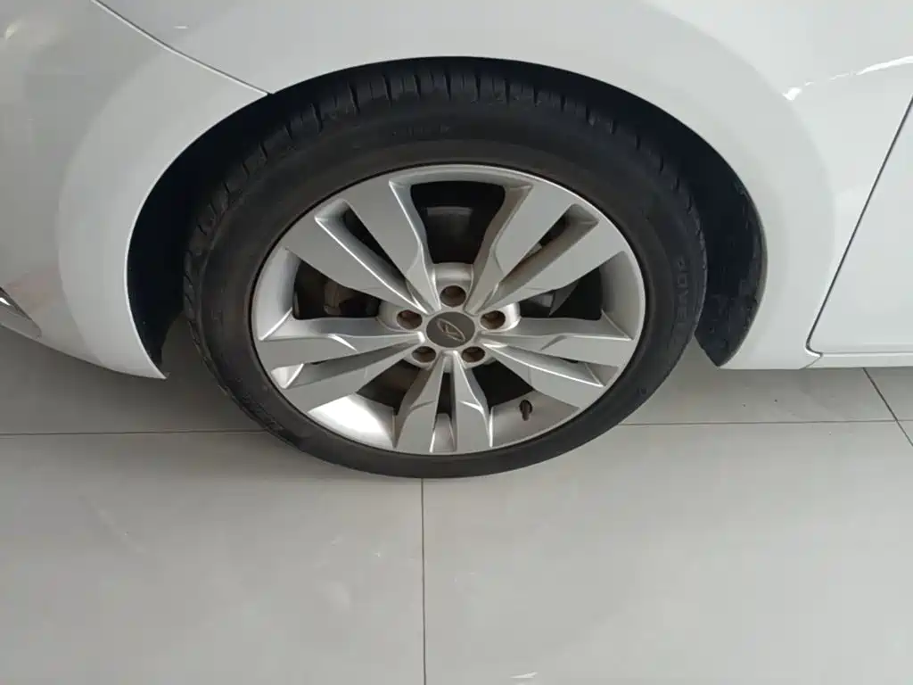 Фото 23 - Chery Arrizo 5