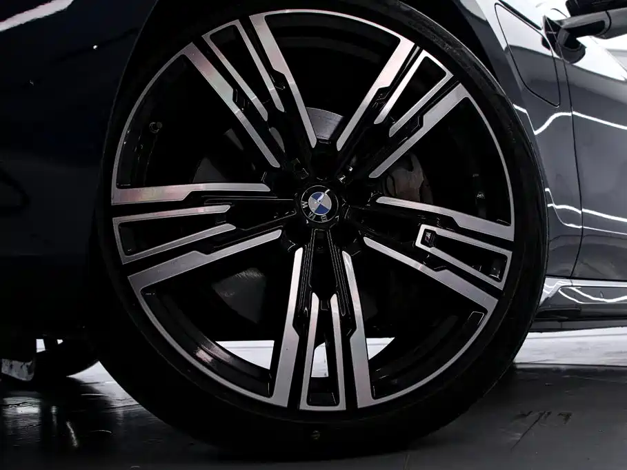 BMW i7 2024 2023 Model xDrive60L M Sport Package