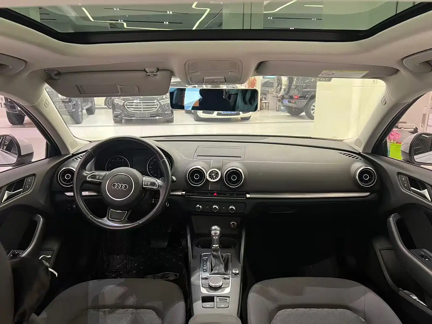 Audi A3 2016 Sportback 35 TFSI Progressive фото 8