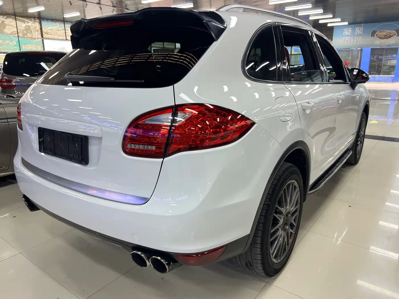 Porsche Cayenne 2011 Cayenne 3.0T фото 9