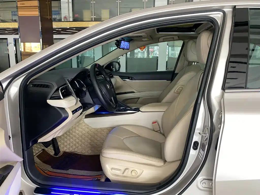 Toyota Camry 2019 2.0G Luxury Edition China VI фото 15