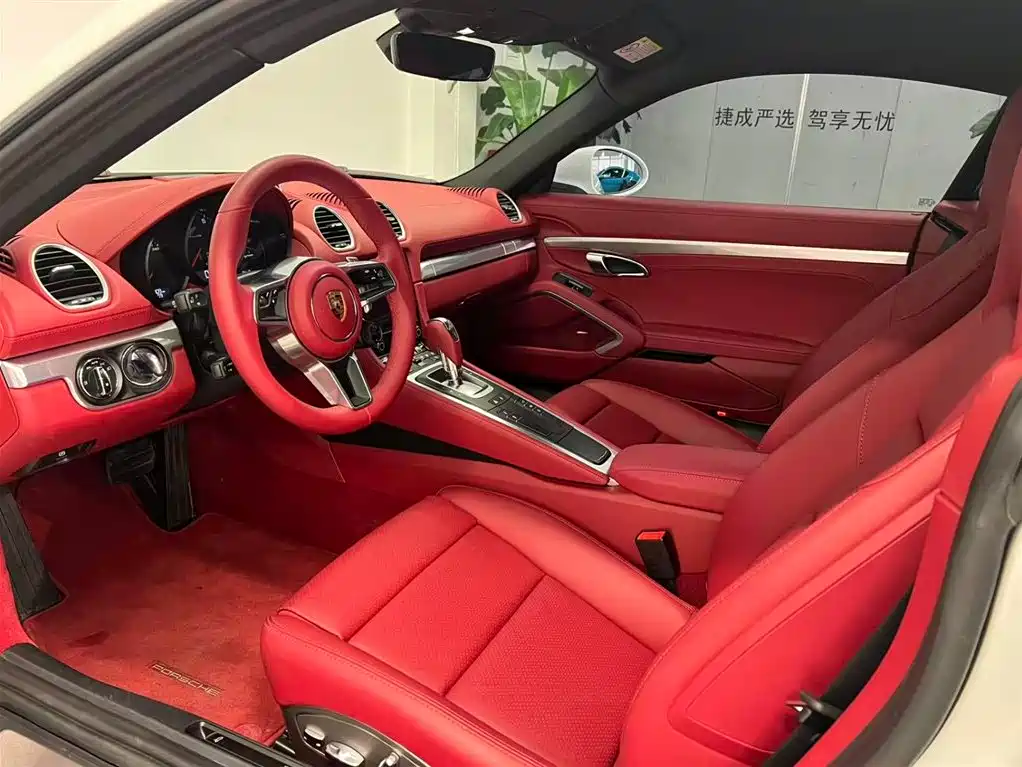 Porsche 718 фото 9