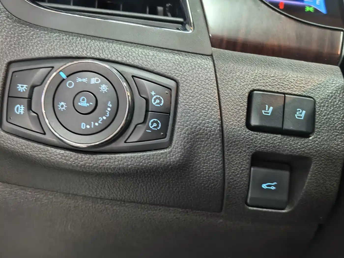 Ford Edge (Import) 2012 2012 2.0T Prestige