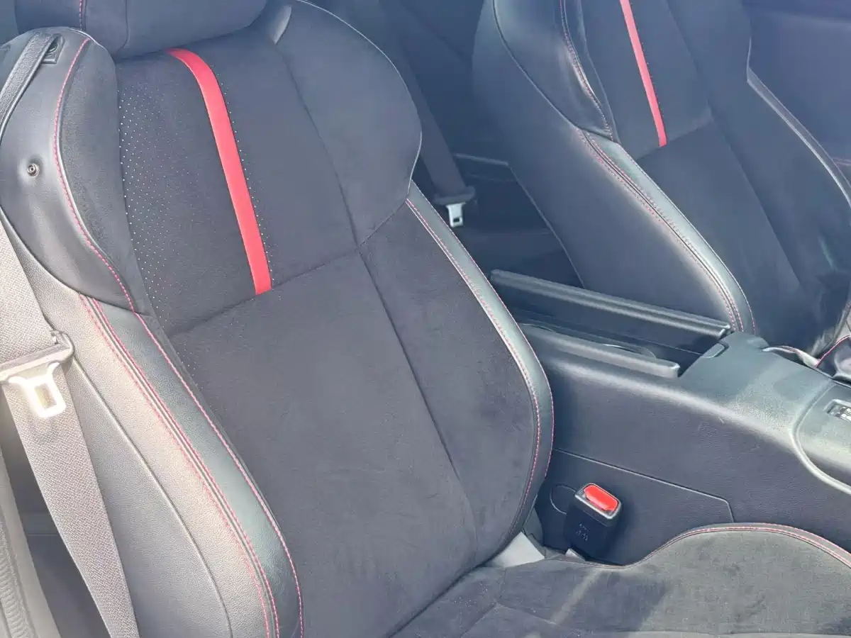 Subaru BRZ 2022 2.4L Manual фото 9
