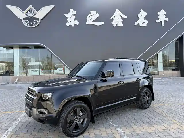 Land Rover Defender 110 3.0T P400 X-DYNAMIC HSE