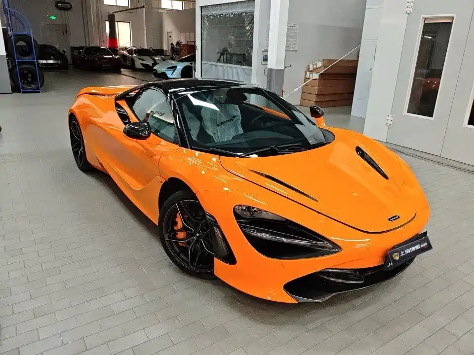 صورة 2 - McLaren 720S