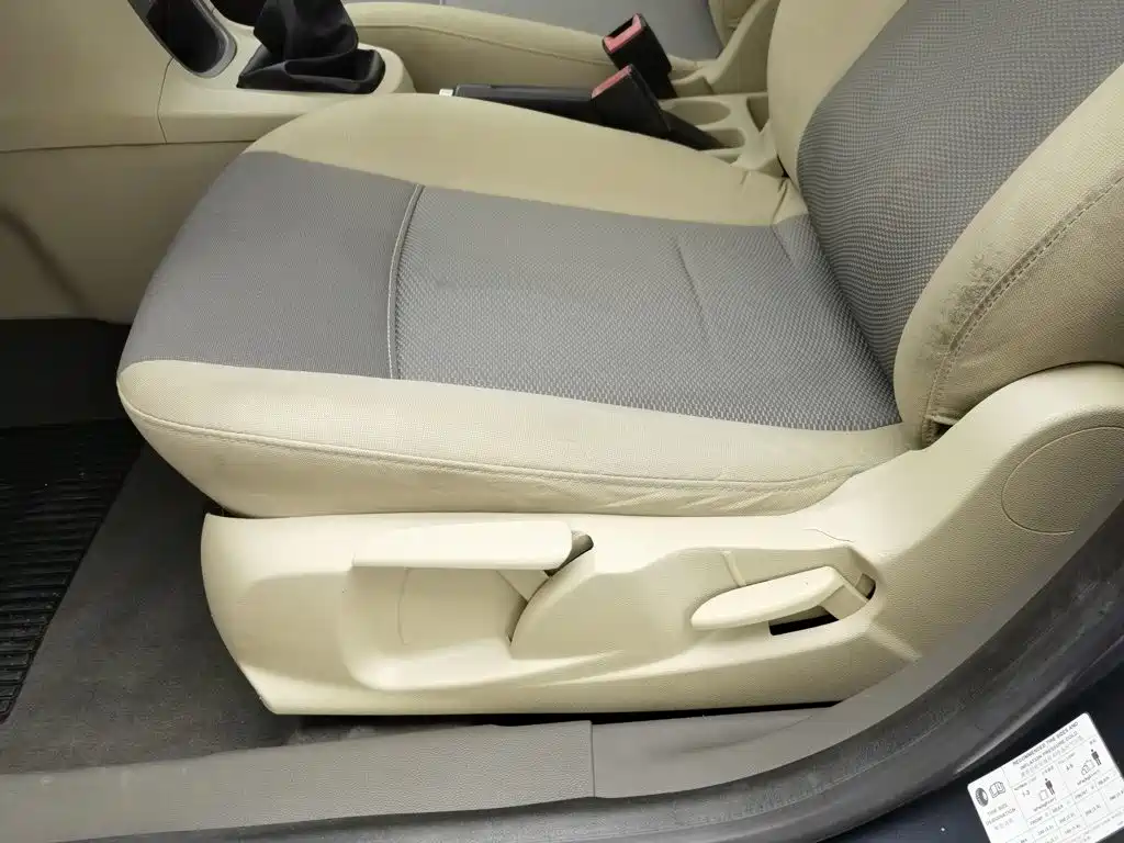 Ford Fiesta 2011 2011 Sedan 1.5L Manual Fashion
