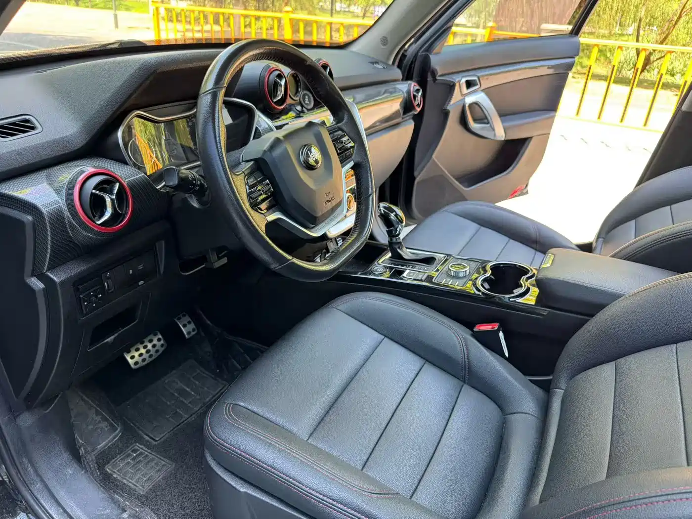 BAIC ORV Beijing Offroad BJ20 2017 2016 1.5T CVT Luxury
