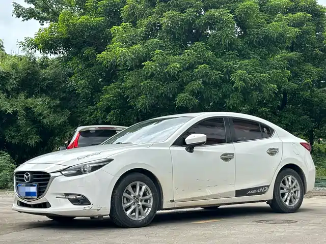 Mazda 3 Axela 2019