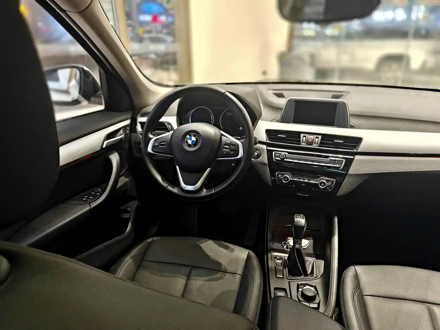 BMW X1 2019 sDrive18Li Fashion Model фото 4